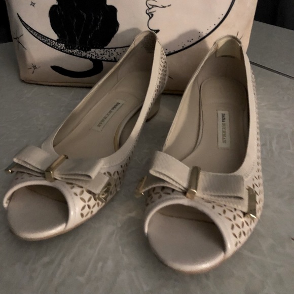 Vintage Style Open Toe Heels CLOSET CLEAR OUT - Picture 2 of 6